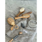 Caja de regalo - Baby essentials Pebble con sonajero rattan