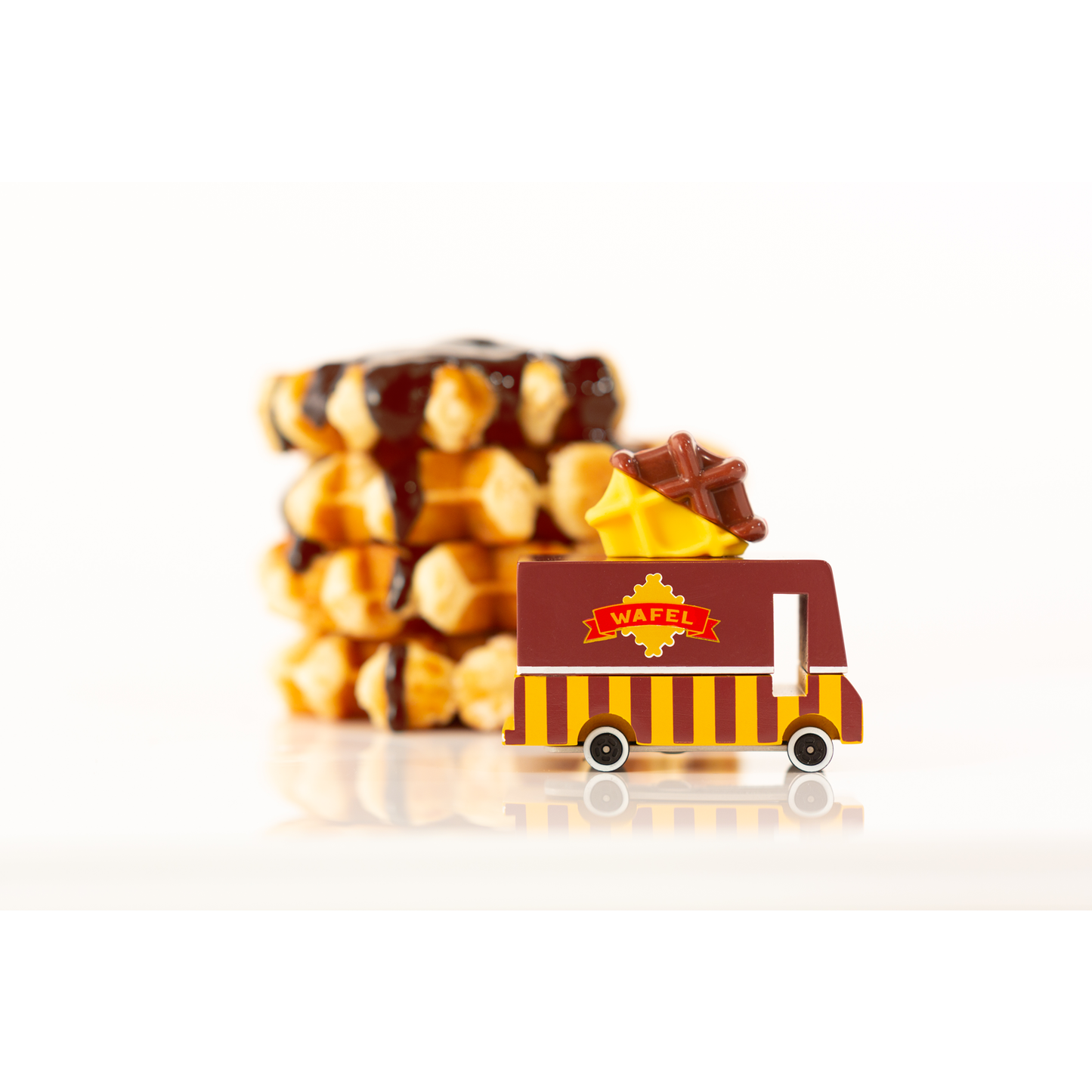 Auto De Madera - Waffle Van