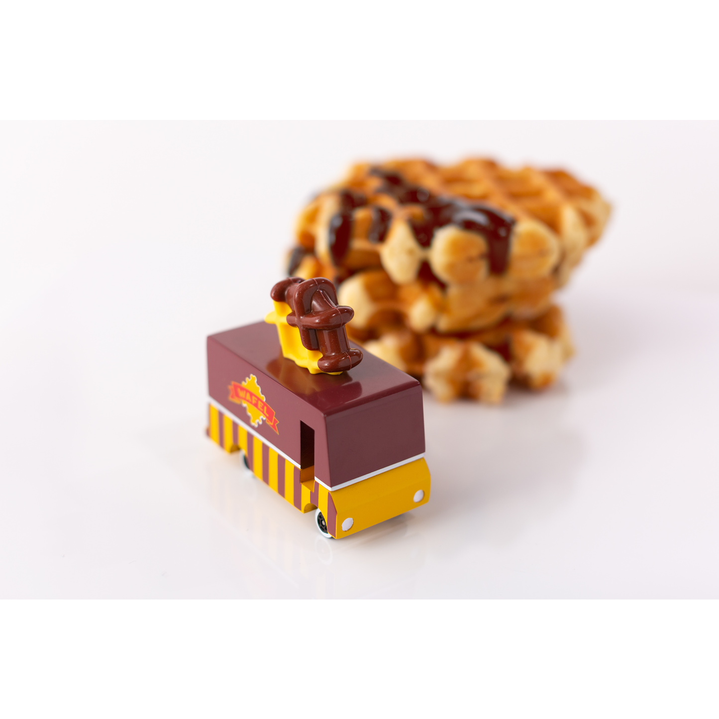 Auto De Madera - Waffle Van