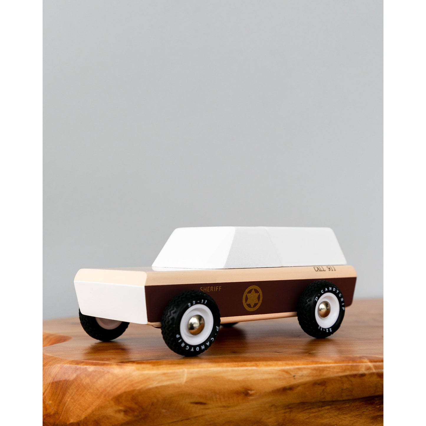 Auto De Madera - Lone Sheriff