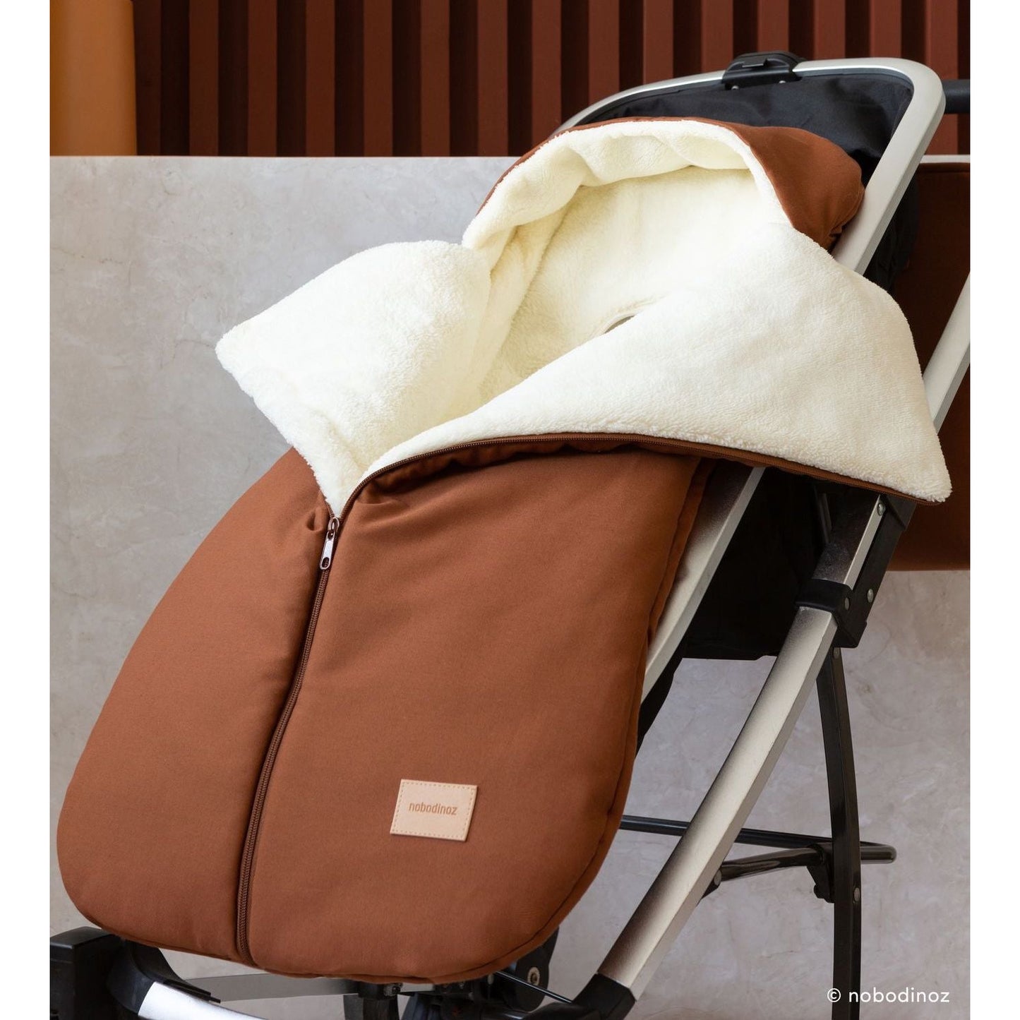 Saco de paseo impermeable baby on the go - Clay Brown